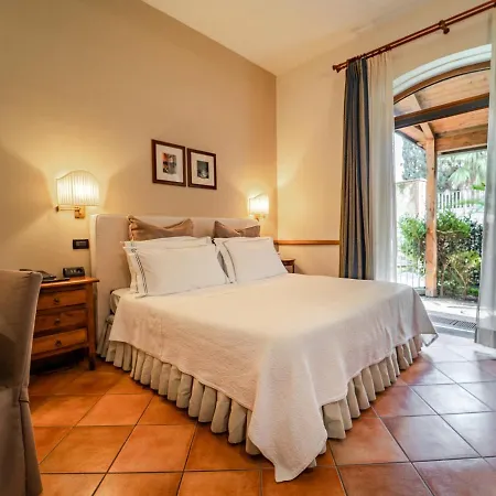 Four Points Flex By Sheraton Naples Hotel