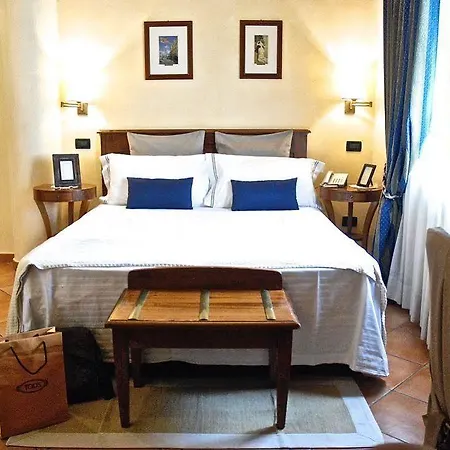Four Points Flex By Sheraton Naples 4*