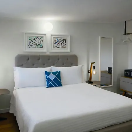 Four Points Flex By Sheraton Naples 4*