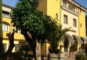 Hotel Four Points Flex By Sheraton Naples 4*