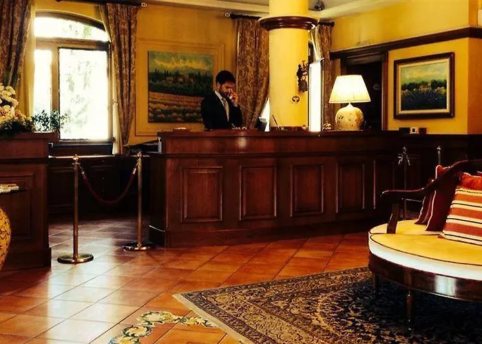 Hotel Four Points Flex By Sheraton Naples 4*